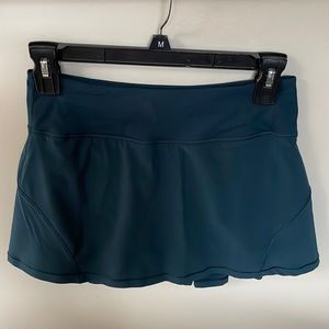 Lululemon skirt circuit breaker skirt size 2 color dark teal